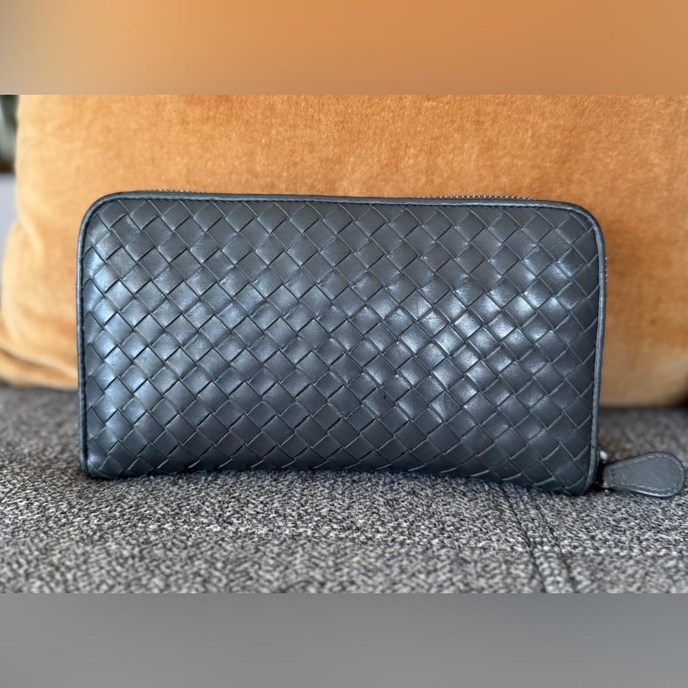 Bottega Veneta Grey Intrecciato Zip-Around Leather Wallet